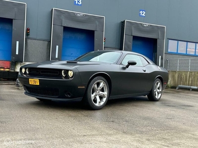 Dodge Challenger 2015 3.6 V6 309pk automaat G3 LPG MAT ZWART