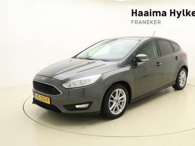 Ford Focus 1.0 Titanium | Trekhaak | Parkeersensoren achter | Achteruitrijcamera | Navigatie | Cruise Control |