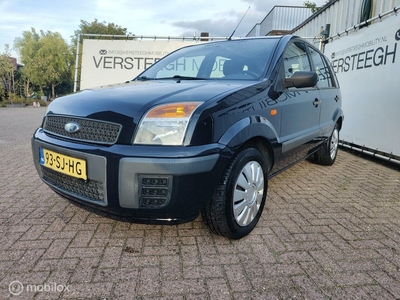 Ford Fusion 1.4-16V Champion