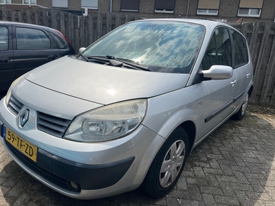 Renault Scénic 1.6-16V Dynamique Comfort