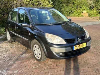 Renault Scenic 2.0-16V Business Line vol jaar apk !