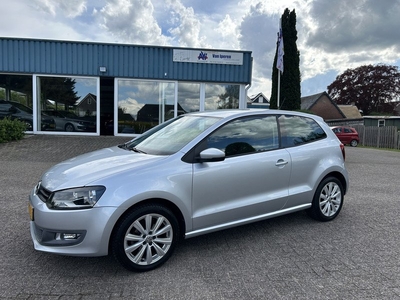 Volkswagen Polo 1.4-16V Highline