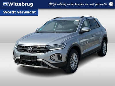 Volkswagen T-Roc 1.5 TSI 150pk DSG Life / Virtual Cockpit / Trekhaak Afneembaar / 16