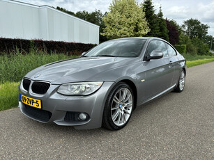 BMW 3-SERIE coupe 320i Corporate Business Line Sport / AUTOMAAT / M-PAKKET / LEER / NAVI