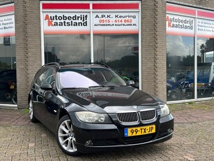 BMW 3-serie Touring 320i Dynamic Executive - Pano -