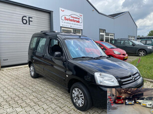 Citroen Berlingo combi 1.6i Multispace pano dak en airco