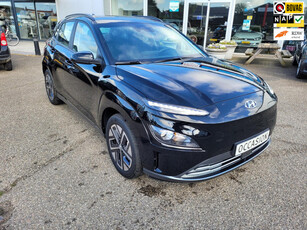 Hyundai Kona EV Comfort 39 kWh - Airco - Achteruitrijcamera - Navigatie - lichtmetalen velgen €2000,- subsidie