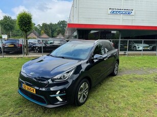 Kia e-Niro EXECUTIVELINE 64KWH/LEER/NAV/XEN/ACARPLAY/FABRIEKSGARANTIE