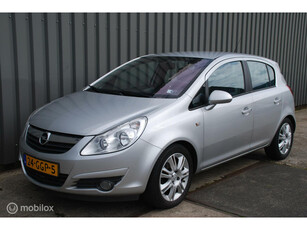 Opel Corsa 1.4-16V Cosmo