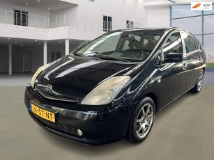 Toyota Prius 1.5 VVT-i Tech Edition AUT NAVI LEDER CRUISE 2