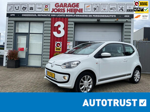 Volkswagen Up! 1.0 high up! BlueMotion 52000 km. !!! Rijk uitgevoerd!