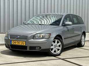 Volvo V50 1.8 Kinetic Airco - Cruise - Trekhaak - Keurige Auto