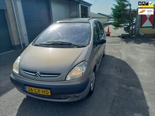 Citroen Xsara Picasso 1.8i-16V Différence