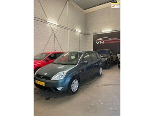 Ford Fiesta 1.4-16V Trend AUTOMAAT 5 DEURS AIRCO NAP