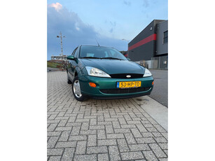 Ford Focus 1.4-16V Trend|NWE APK| 5 DEURS|