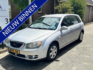 Kia Cerato 1.6-16V LX APK/Airco/Trekhaak (bj 2004)