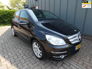 Mercedes-Benz B-klasse 180 Business Class AIRCO//CRUISE//NAVI//AUTOMAAT//ELEC.RAMEN//CV+AB