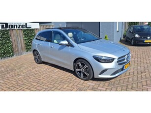 Mercedes-Benz B-Klasse 180 Launch Edition Premium Plus