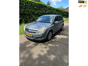 Opel Astra 1.6 Temptation