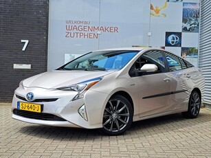 Toyota Prius 1.8 Hybrid Black Edition Automaat NAVIGATIE