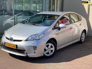 Toyota Prius 1.8 Plug-in Executive Business Camera