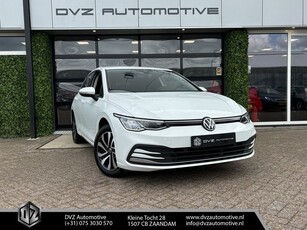 Volkswagen Golf 1.0 eTSI DSG Active Ambient Carplay