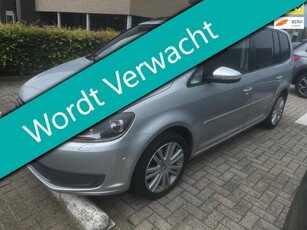 Volkswagen Touran 1.4 TSI Highline 140pk Schuifdak Clima