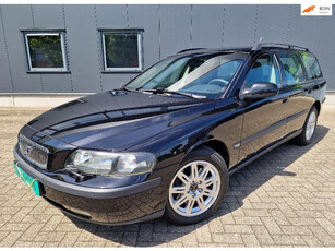 Volvo V70 2.4 T, netto € 4.950, AUTOMAAT, LEDER, AIRCO, TREKHAAK, bijtel vriendelijk!