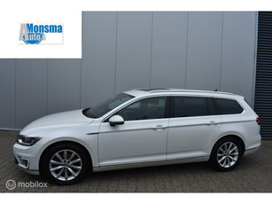 VW Passat Variant GTE Highline 2015 Wit Schuifdak Virtual Cockpit LED Matrix Alcantara Trekhaak Etc.