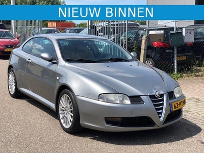 Alfa Romeo GT 2.0 JTS 16V Distinctive l Automaat l Nieuwe