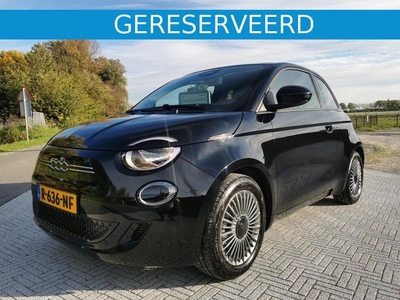 Fiat 500E 2022 334KM Pano/ Navigatiesysteem/ Key-Less