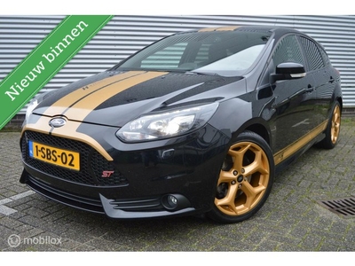 Ford Focus 2.0 EcoBoost ST-3H HERZ UITV, 251PK. ZELDZAAM