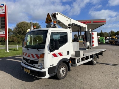 Nissan Cabstar 35.11 Versalift Hoogwerker (bj 2010)