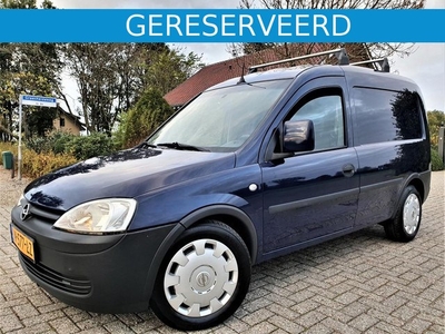 Opel Combo 1.4i Benzine met Zijdeur en Nieuwe APK !