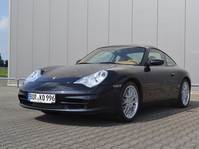 Porsche - 911 (996) Carrera 4 - 2002