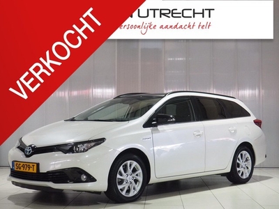 Toyota Auris Touring Sports 1.8 Hybrid Black Edition