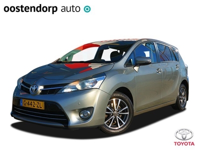 Toyota Verso 1.8 VVT-i Aspiration Rijklaar incl. 6 mnd