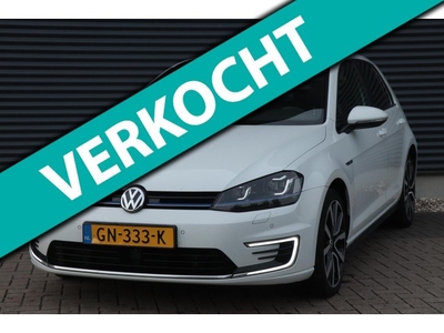 Volkswagen Golf 1.4 TSI GTE PANO - ACC - DCC - NAP - VOL!