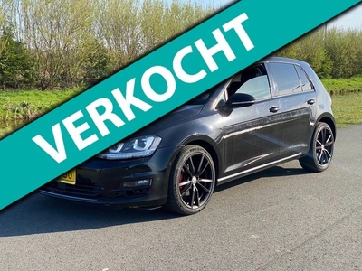 Volkswagen Golf 1.6 TDI Highline DSG F1 STUUR LED XENON 18