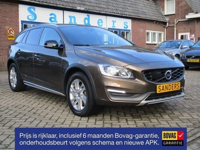 Volvo V60 Cross Country D3 150 pk Momentum (2015)