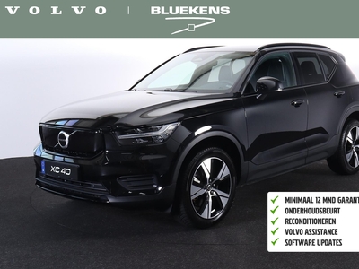 VOLVO XC40 Recharge Plus - IntelliSafe Assist & Surround - Parkeercamera achter - Draadloze tel. lader - Verwarmde voorstoelen & Stuur - Parkeersensoren voor & achter - Extra getint glas - 19' LMV