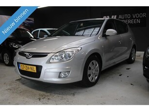 Hyundai i30 1.6i Dynamic / APK / NAP / AIRCO / RIJDT EN