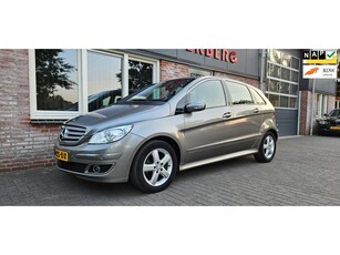 Mercedes-Benz B-klasse 170 Automaat! Trekhaak! Airco!