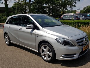 Mercedes-Benz B-Klasse B 180 Cruise Navi Xenon Leder Nap