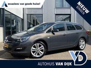 Opel Astra Sports Tourer 1.4 Turbo Design Edition !!