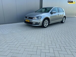 Volkswagen Golf 1.0 TSI Business Edition Connected