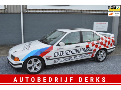 BMW 3-serie 318 IS 170 PK Driftauto Raceauto Driftklaar Kuipstoelen