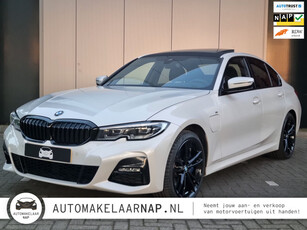 BMW 3-serie 330e eDrive M-Pakket / Panoramadak / Hybride /