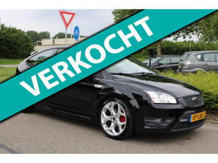 Ford Focus 2.5-20V ST (226pk) CLIMA AIRCO/LM-VELGEN/NAVIGATIE/RECARO STOELEN/GEHELE ONDERHOUDSHISTORIE+D-RIEM V.V./SMETTELOZE AUTO