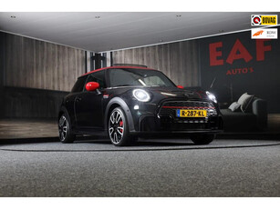 Mini Mini 2.0 John Cooper Works Essential / AUT / ACC / Head Up / HK / Leder / Camera / Navi / Panoramadak / Led / Pdc / 17 Inch